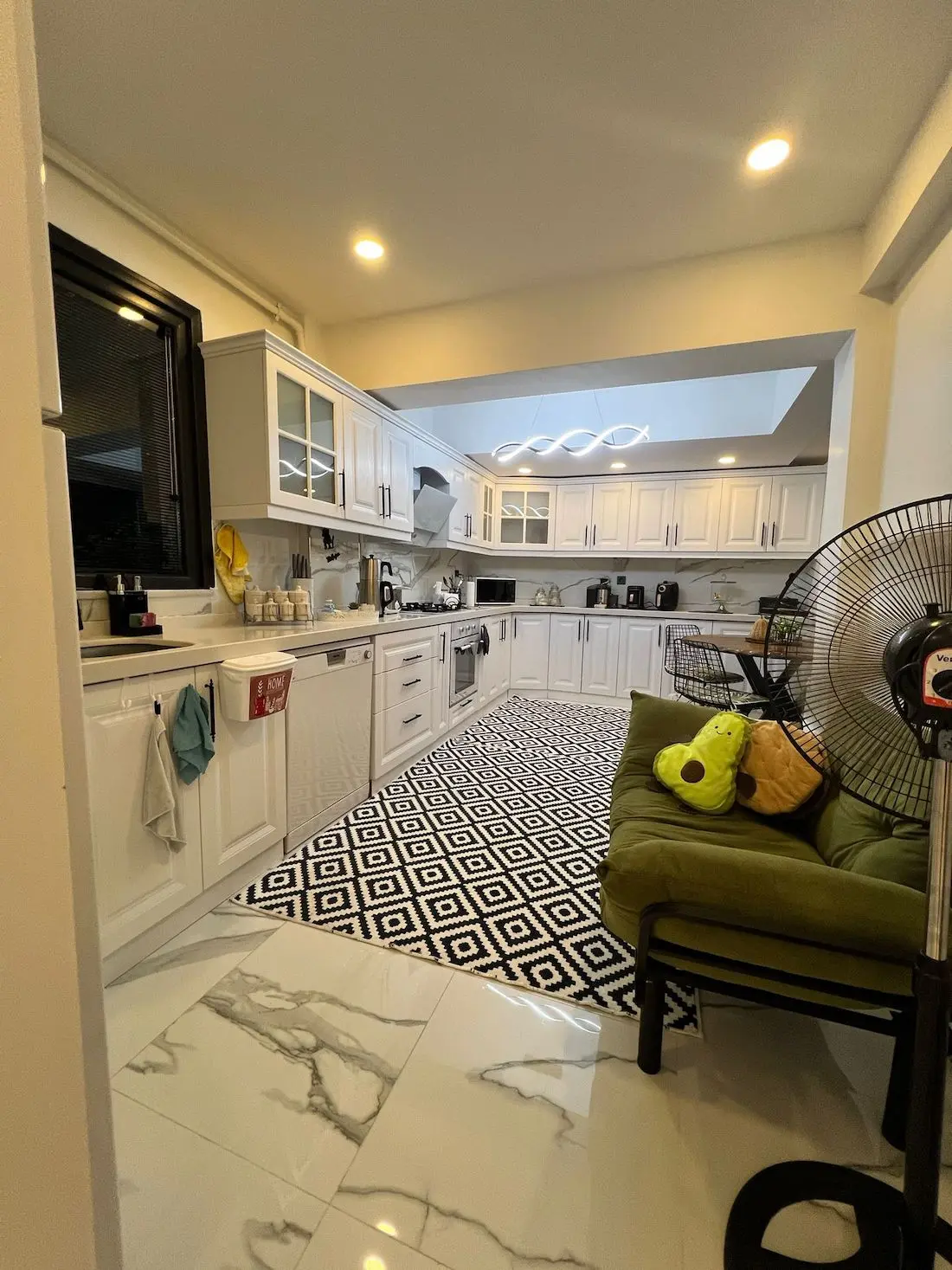 Modern kitchen